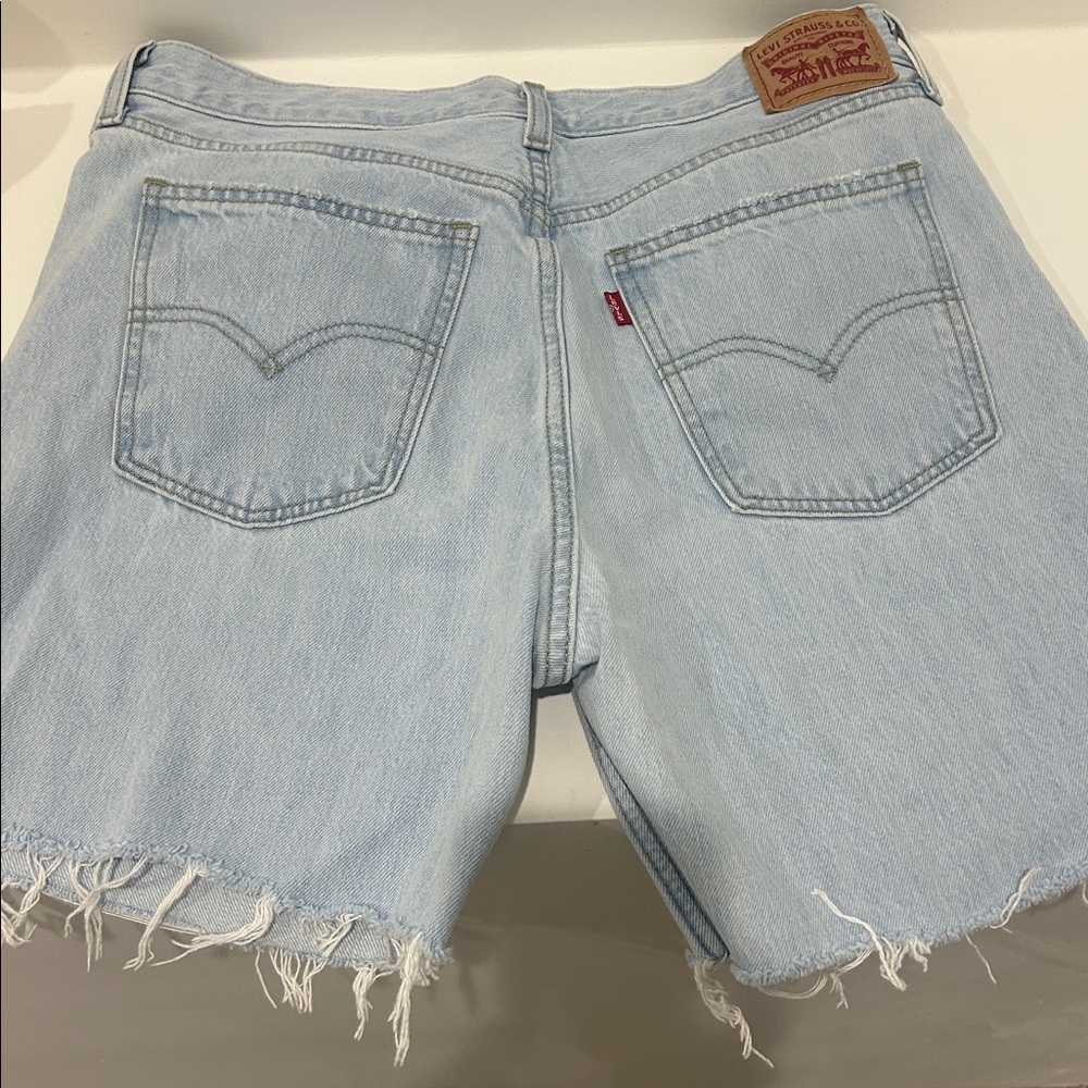 Light Wash levi cut offs - Picture 3 of 4